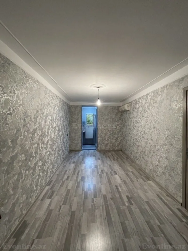 2 otaqlı Mənzil 40 m² Elmlər Akademiyası m. Satılır