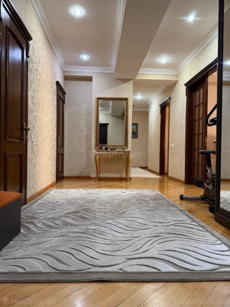 Satılır 3 otaqlı Mənzil Yeni tikili 120 m² İnşaatçılar m. - şəkil 3