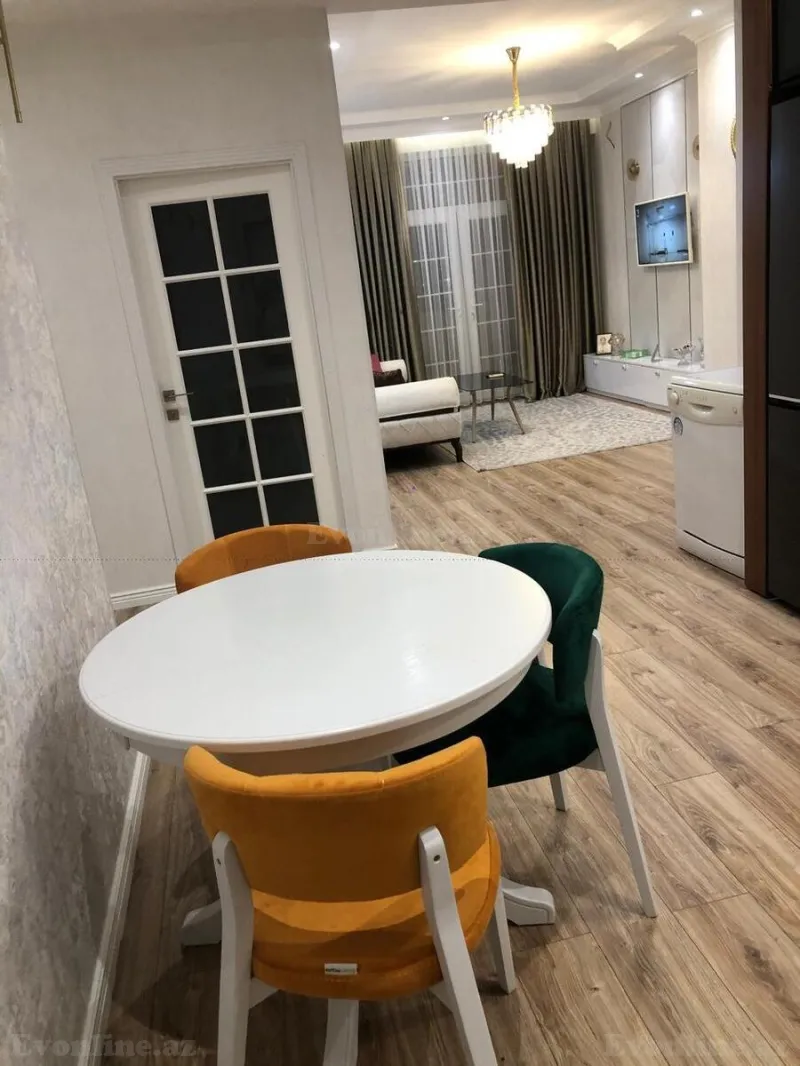 Kirayə verilir 2 otaqlı Mənzil Yeni tikili 67 m² Gənclik m. - şəkil 3