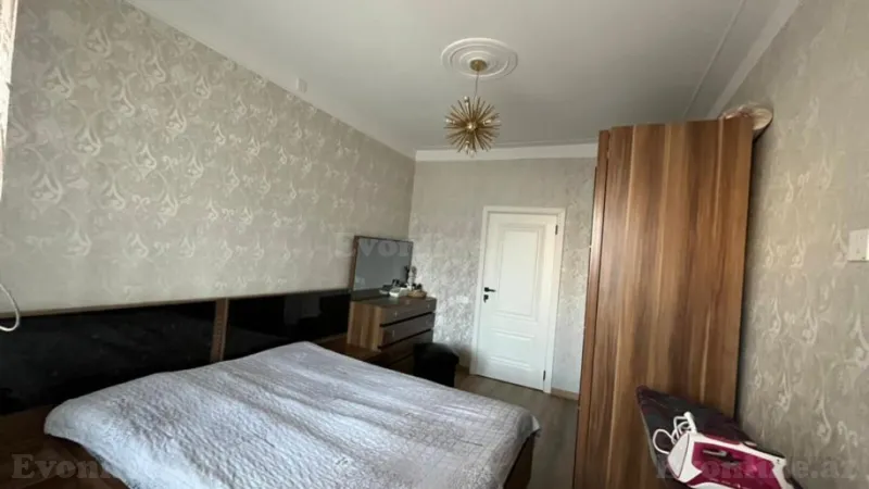 Satılır 2 otaqlı Mənzil Köhnə tikili 65 m² Nəsimi m. - şəkil 4