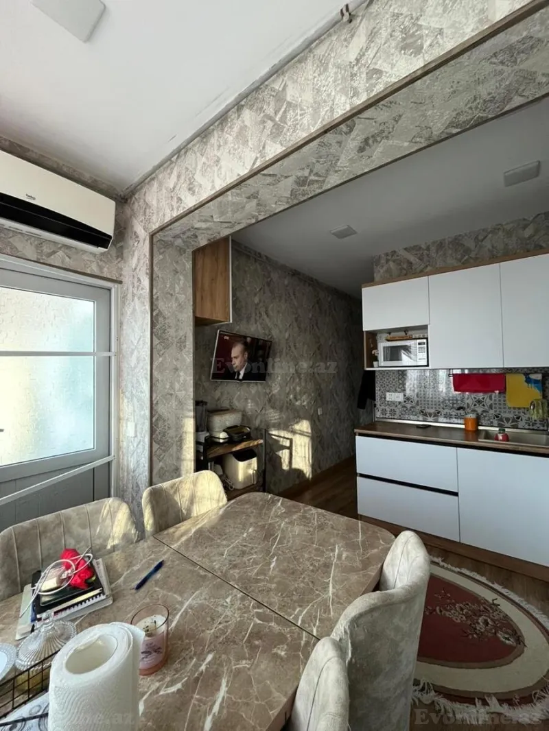 Satılır 2 otaqlı Mənzil Köhnə tikili 65 m² Nəsimi m. - şəkil 7
