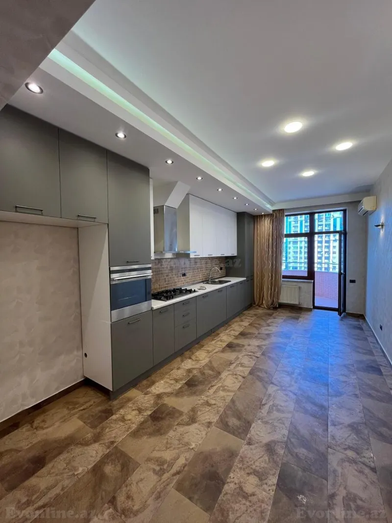 Satılır 4 otaqlı Mənzil Yeni tikili 215 m² 28 May m. - şəkil 5
