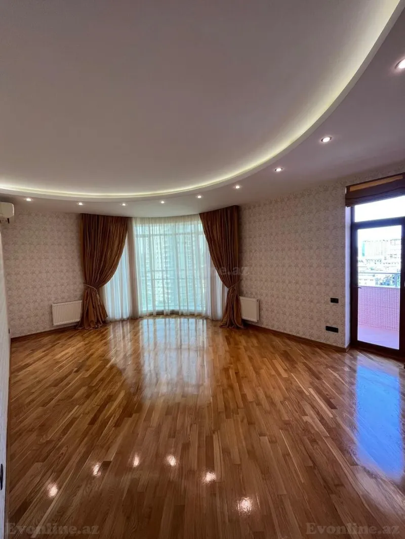 Satılır 4 otaqlı Mənzil Yeni tikili 215 m² 28 May m. - şəkil 9