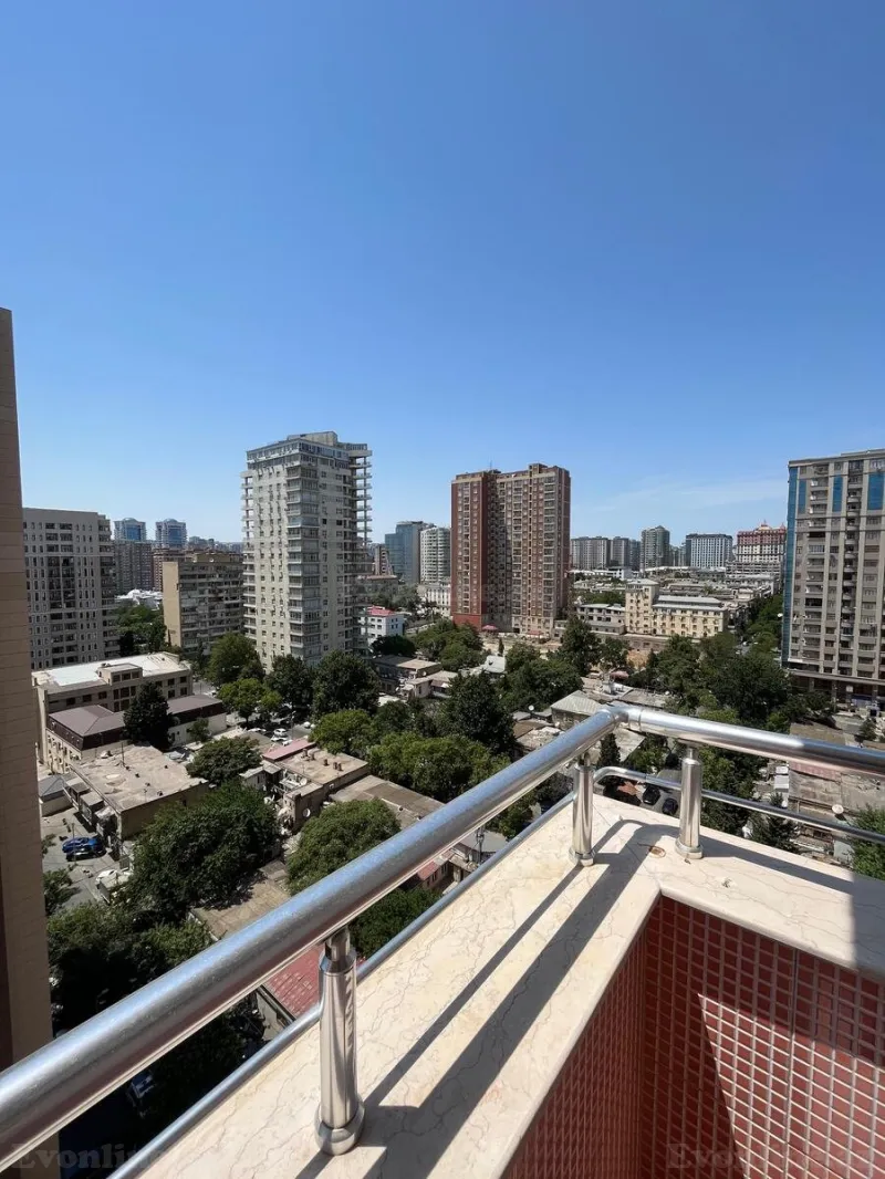 Satılır 4 otaqlı Mənzil Yeni tikili 215 m² 28 May m. - şəkil 16