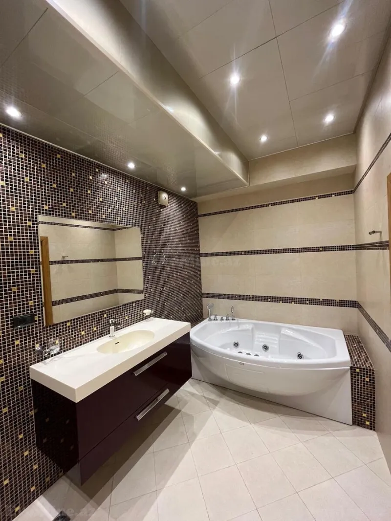 Satılır 4 otaqlı Mənzil Yeni tikili 215 m² 28 May m. - şəkil 17