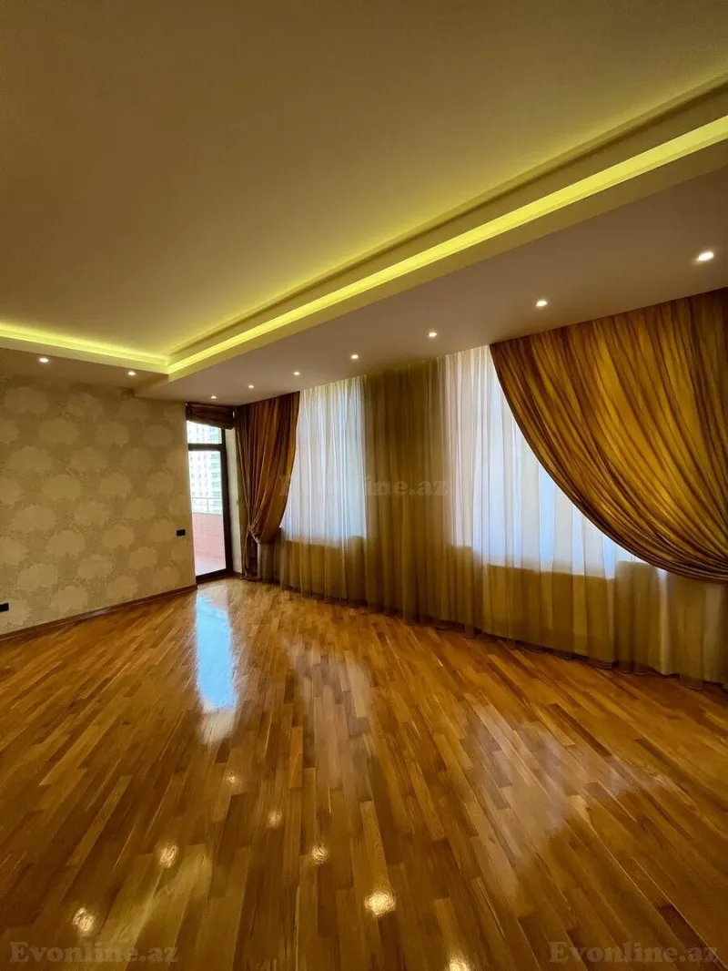 Satılır 4 otaqlı Mənzil Yeni tikili 215 m² 28 May m. - şəkil 19