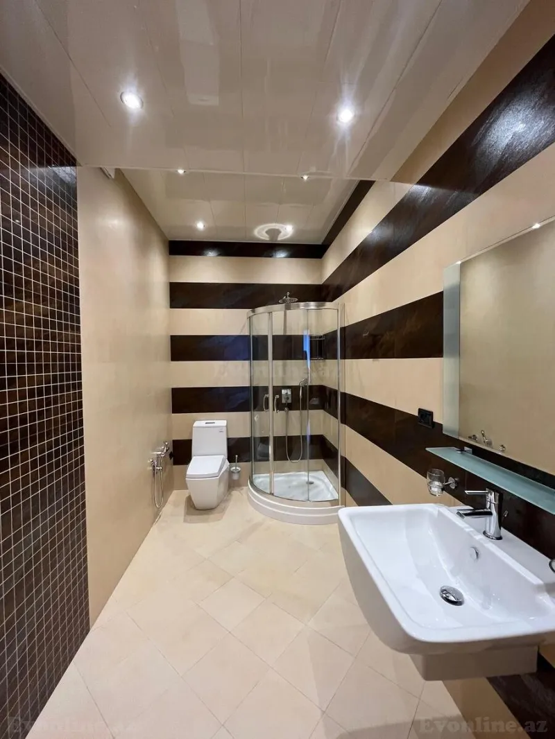 Satılır 4 otaqlı Mənzil Yeni tikili 215 m² 28 May m. - şəkil 21