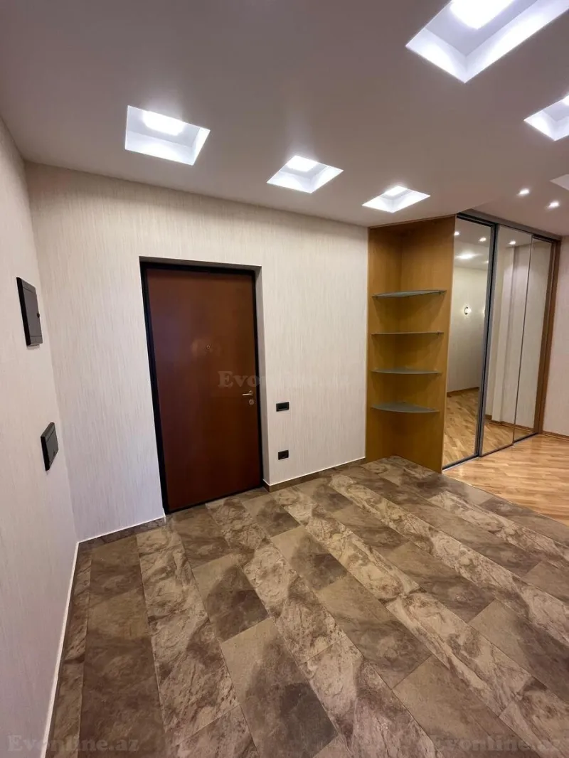 Satılır 4 otaqlı Mənzil Yeni tikili 215 m² 28 May m. - şəkil 23
