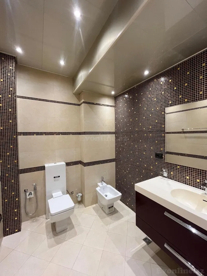 Satılır 4 otaqlı Mənzil Yeni tikili 215 m² 28 May m. - şəkil 25