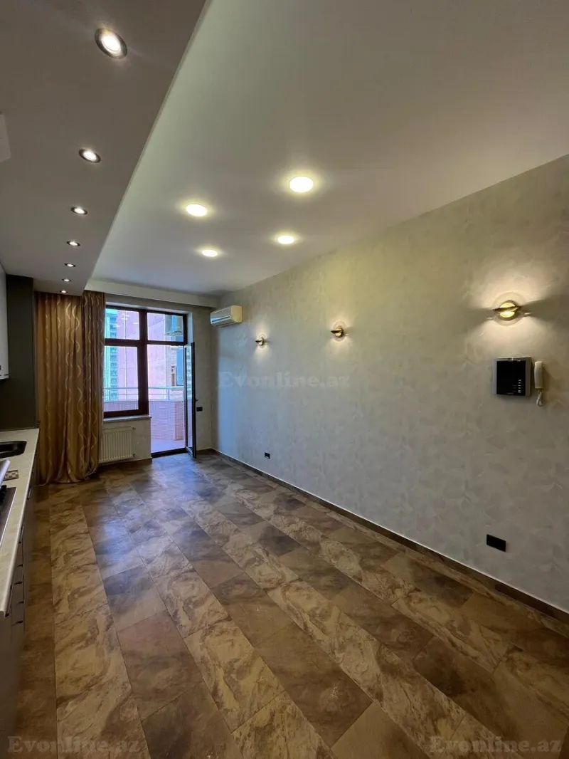 Satılır 4 otaqlı Mənzil Yeni tikili 215 m² 28 May m. - şəkil 26