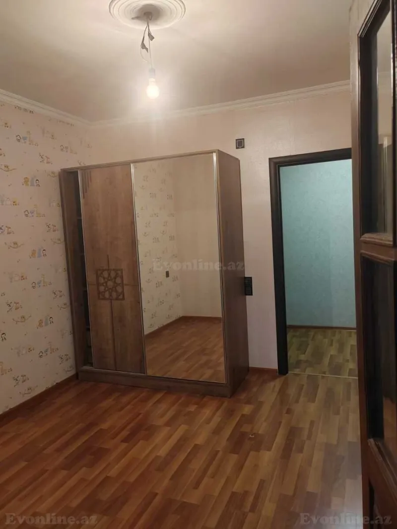 Satılır 4 otaqlı Mənzil Köhnə tikili 100 m² Sabunçu r. - şəkil 9