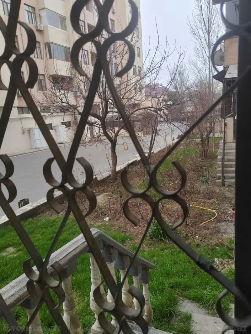 Satılır 4 otaqlı Mənzil Köhnə tikili 100 m² Sabunçu r. - şəkil 13