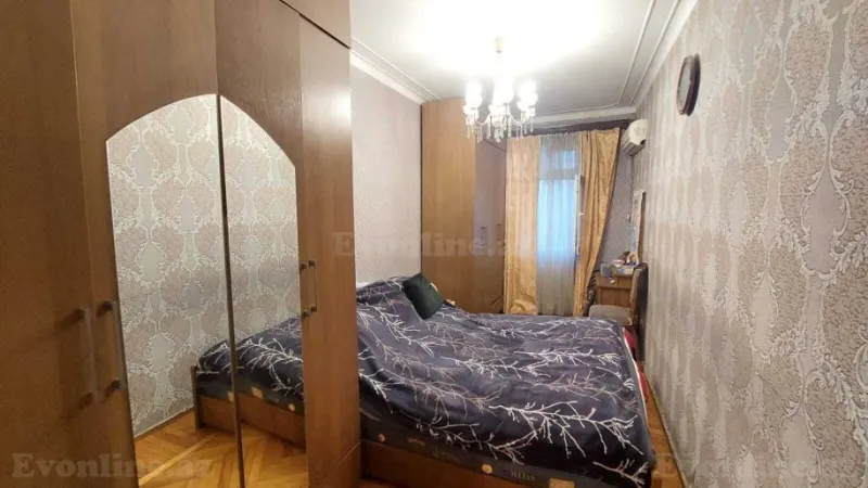 Satılır 2 otaqlı Mənzil Köhnə tikili 50 m² 7-ci mikrorayon - şəkil 3