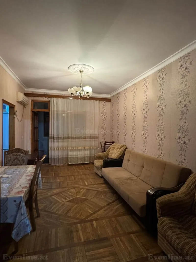 Kirayə verilir 2 otaqlı Mənzil Köhnə tikili 55 m² 6-cı mikrorayon