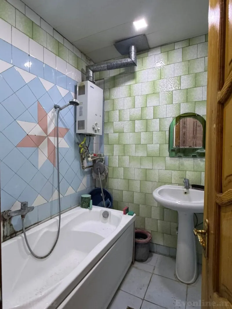Kirayə verilir 2 otaqlı Mənzil Köhnə tikili 55 m² 6-cı mikrorayon - şəkil 8