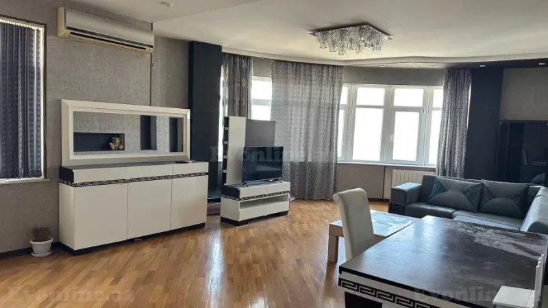 Kirayə verilir 3 otaqlı Mənzil Yeni tikili 145 m² 20 Yanvar m.