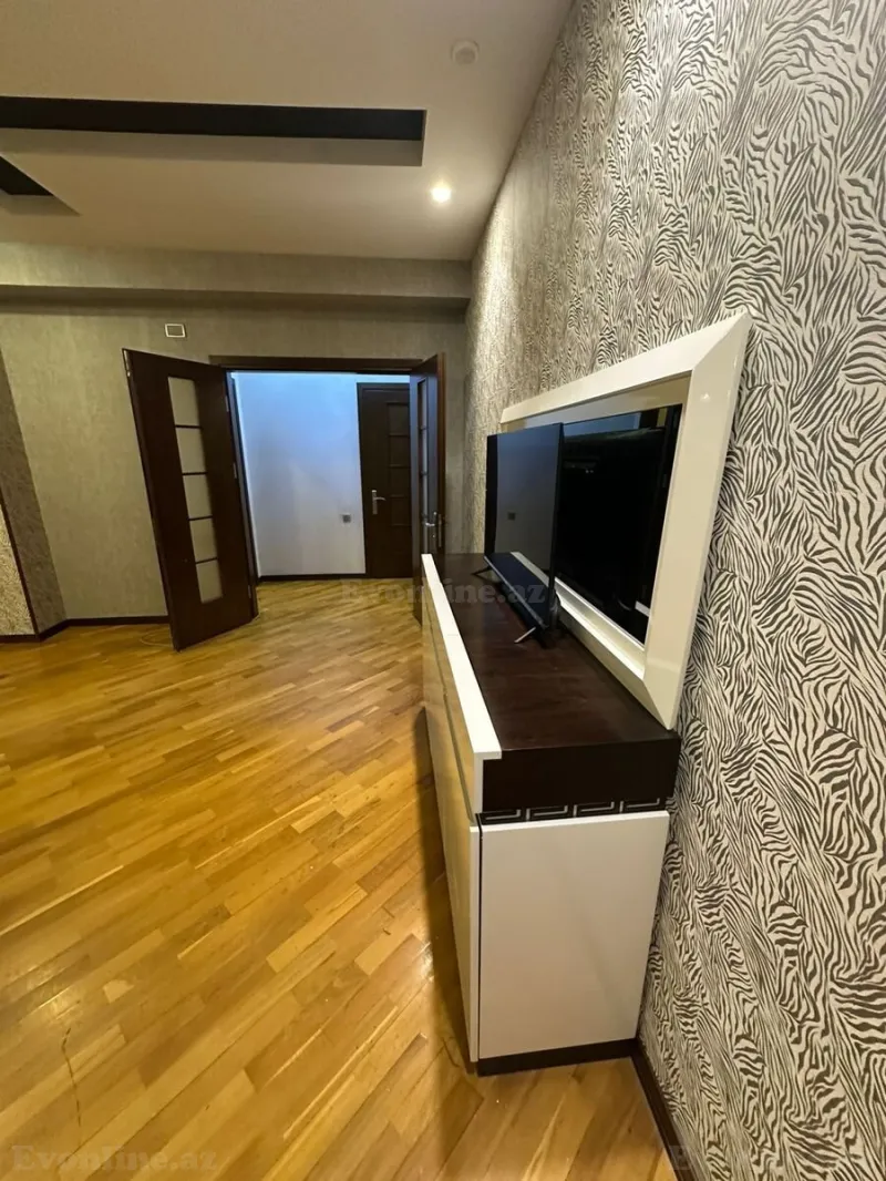 Kirayə verilir 3 otaqlı Mənzil Yeni tikili 145 m² 20 Yanvar m. - şəkil 9
