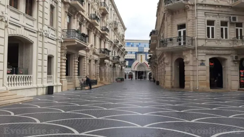 Kirayə verilir 3 otaqlı Mənzil Köhnə tikili 120 m² Sahil m.