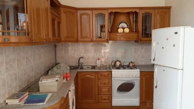 Kirayə verilir 3 otaqlı Mənzil Köhnə tikili 120 m² Sahil m. - şəkil 9