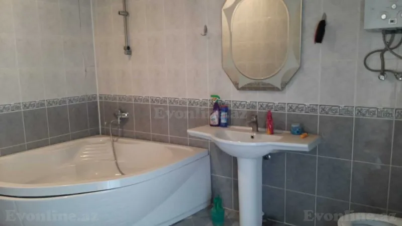 Kirayə verilir 3 otaqlı Mənzil Köhnə tikili 120 m² Sahil m. - şəkil 12