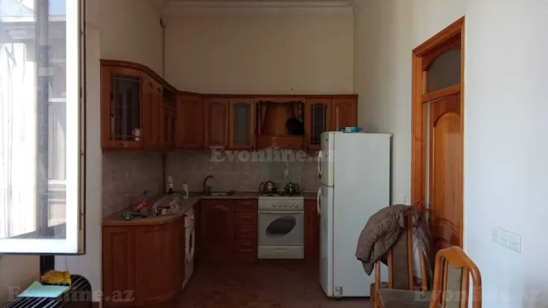 Kirayə verilir 3 otaqlı Mənzil Köhnə tikili 120 m² Sahil m. - şəkil 24