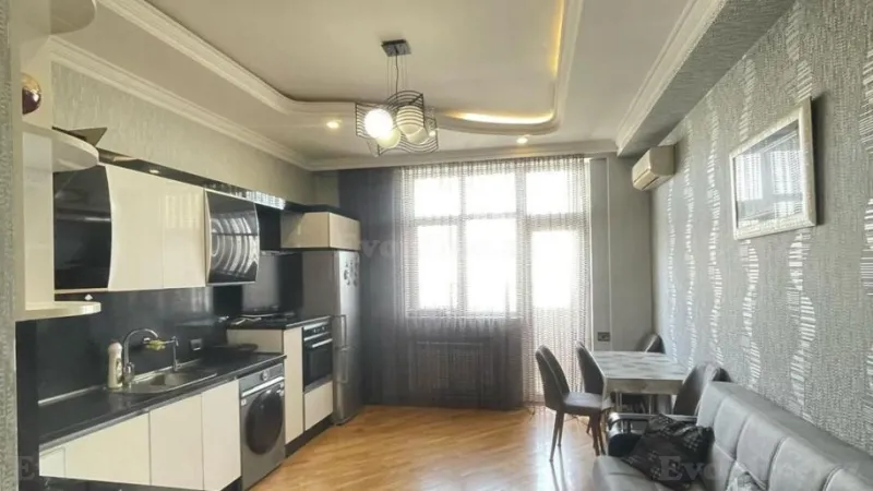 Satılır 4 otaqlı Mənzil Yeni tikili 170 m² Gənclik m. - şəkil 3