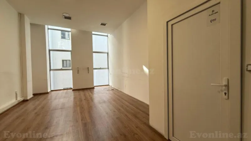 Kirayə verilir Ofis 580 m² Nərimanov r. - şəkil 3