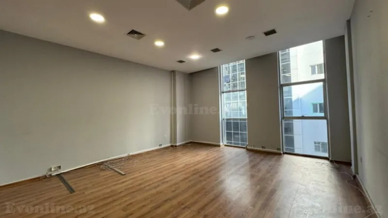 Kirayə verilir Ofis 580 m² Nərimanov r. - şəkil 8
