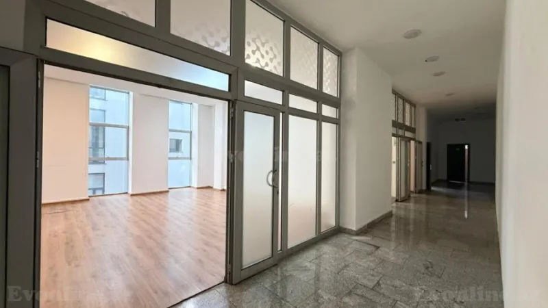 Kirayə verilir Ofis 580 m² Nərimanov r. - şəkil 14