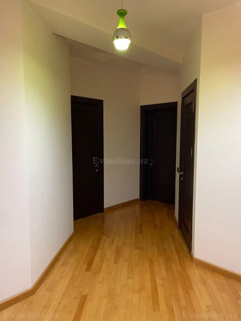 Satılır 3 otaqlı Mənzil Yeni tikili 140 m² 2-ci mikrorayon - şəkil 10