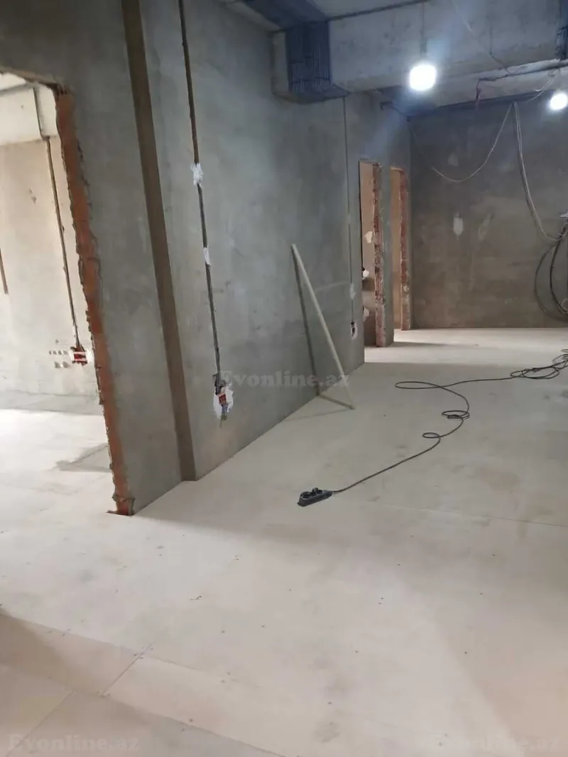 Satılır 4 otaqlı Mənzil Yeni tikili 200 m² Xətai m. - şəkil 8
