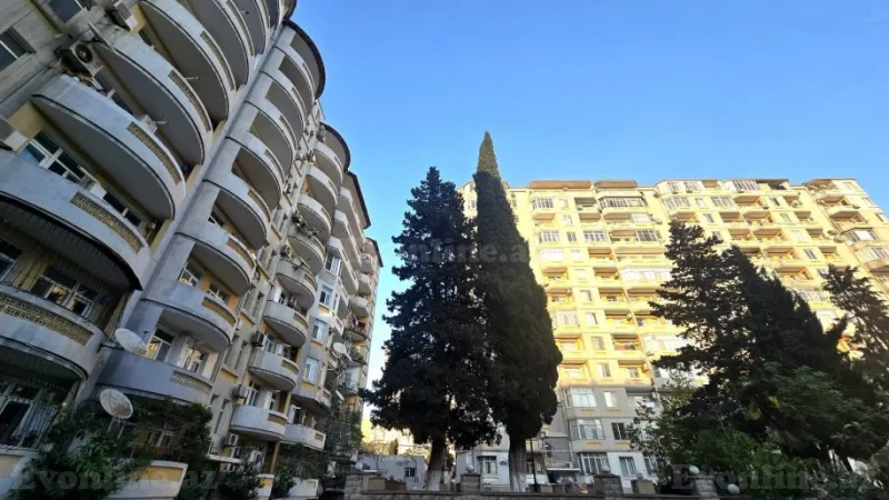 Satılır 3 otaqlı Mənzil Yeni tikili 135 m² Həzi Aslanov m.