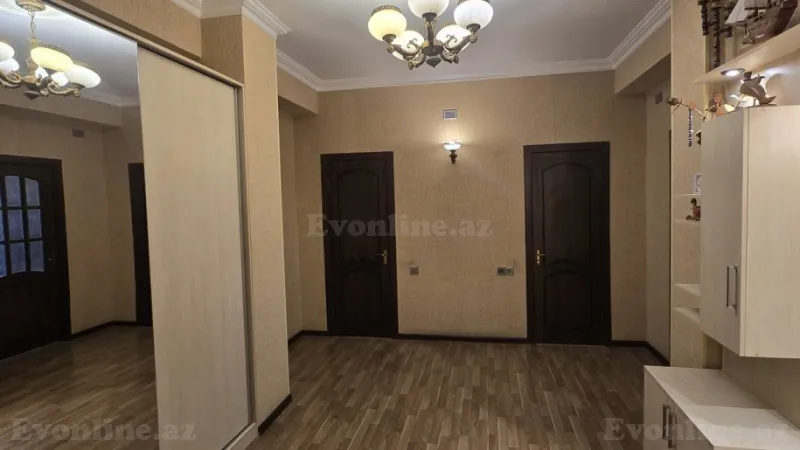 Satılır 3 otaqlı Mənzil Yeni tikili 135 m² Həzi Aslanov m. - şəkil 2