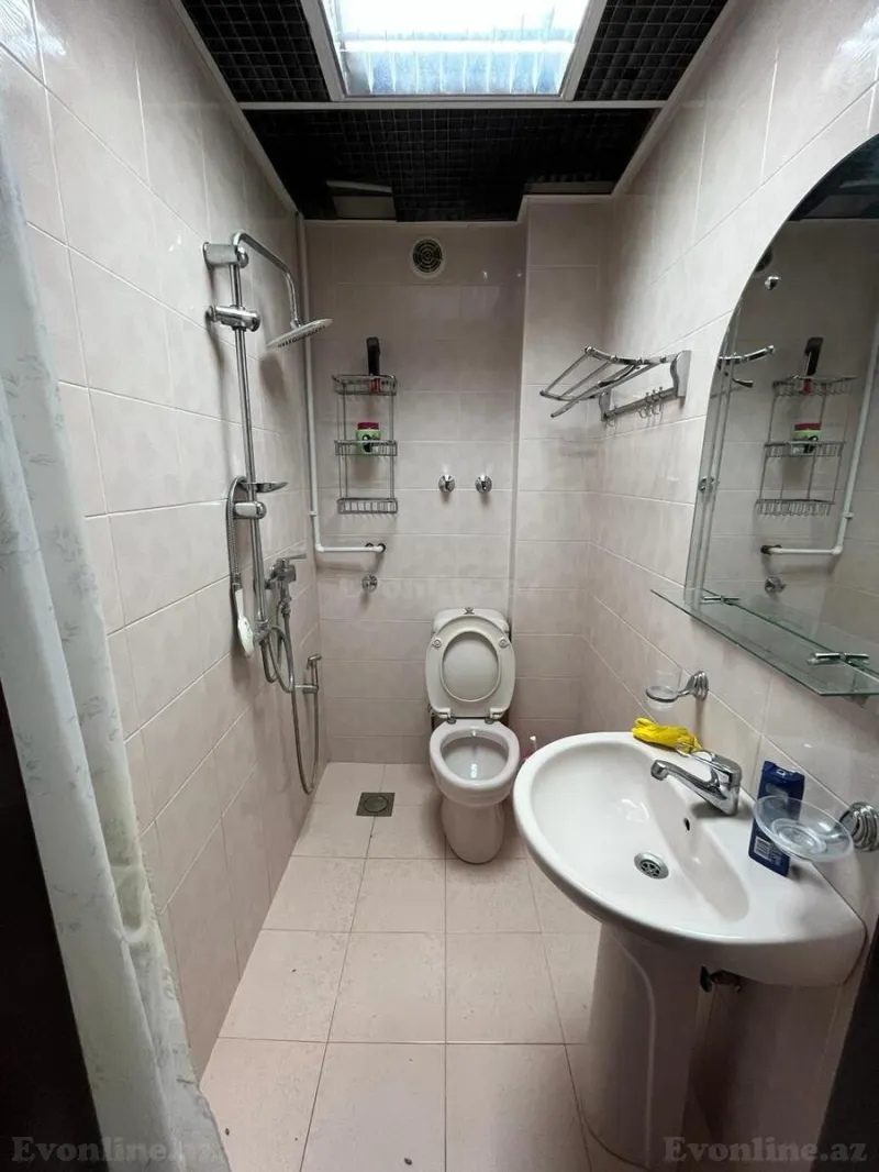 Kirayə verilir Ofis 207 m² Elmlər Akademiyası m. - şəkil 22
