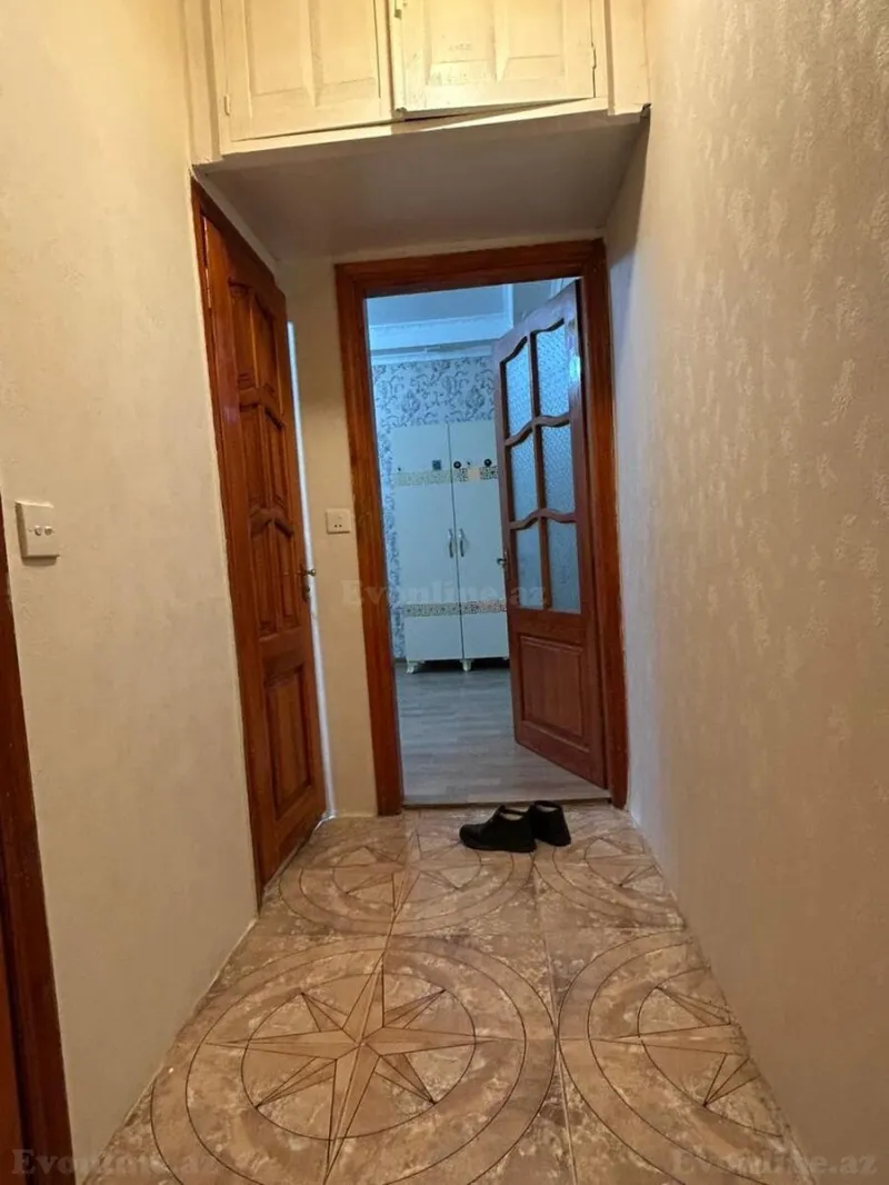 Satılır 2 otaqlı Mənzil Köhnə tikili 55 m² 7-ci mikrorayon - şəkil 4