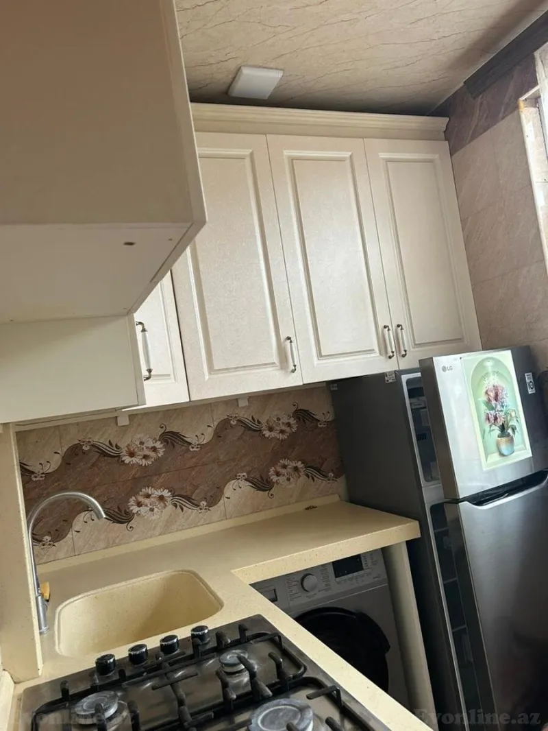 Satılır 2 otaqlı Mənzil Köhnə tikili 55 m² 7-ci mikrorayon - şəkil 6