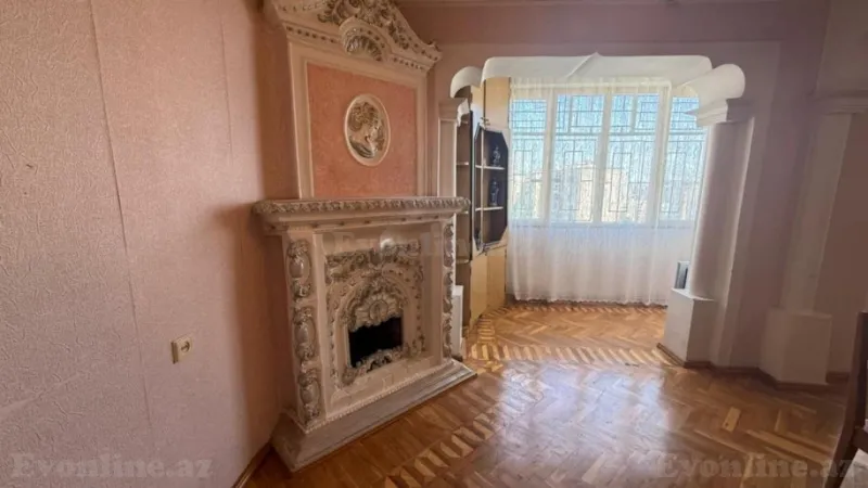 Satılır 4 otaqlı Mənzil Köhnə tikili 81.6 m² Elmlər Akademiyası m. - şəkil 4