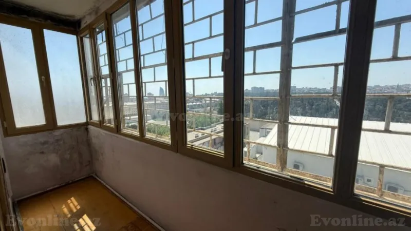 Satılır 4 otaqlı Mənzil Köhnə tikili 81.6 m² Elmlər Akademiyası m. - şəkil 16