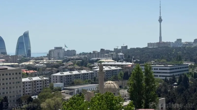Satılır 4 otaqlı Mənzil Köhnə tikili 81.6 m² Elmlər Akademiyası m. - şəkil 18