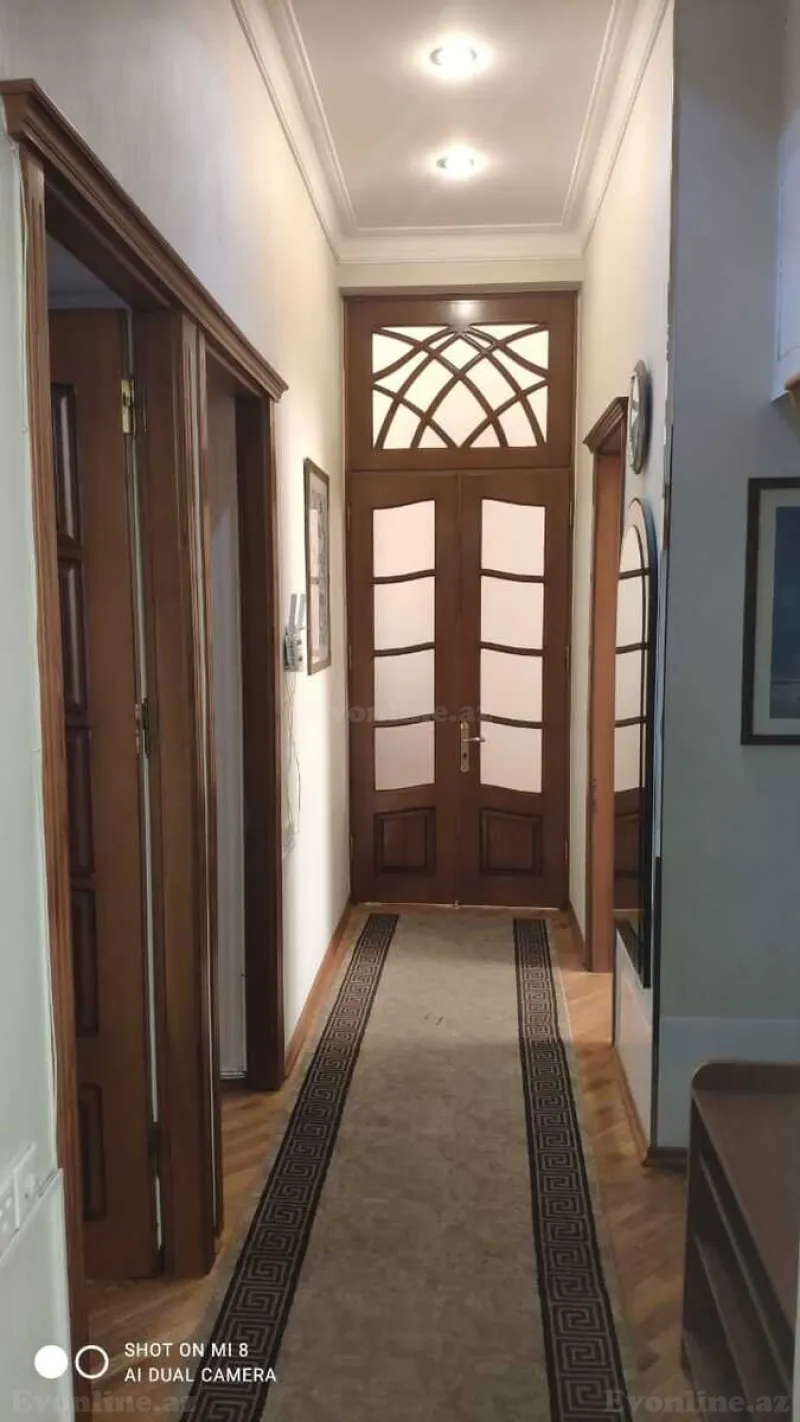 Kirayə verilir 4 otaqlı Mənzil Köhnə tikili 100 m² Sahil m. - şəkil 12
