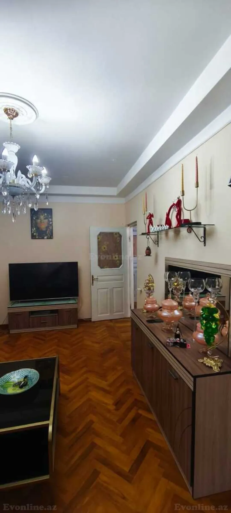 Satılır 3 otaqlı Mənzil Köhnə tikili 65 m² Yeni Yasamal