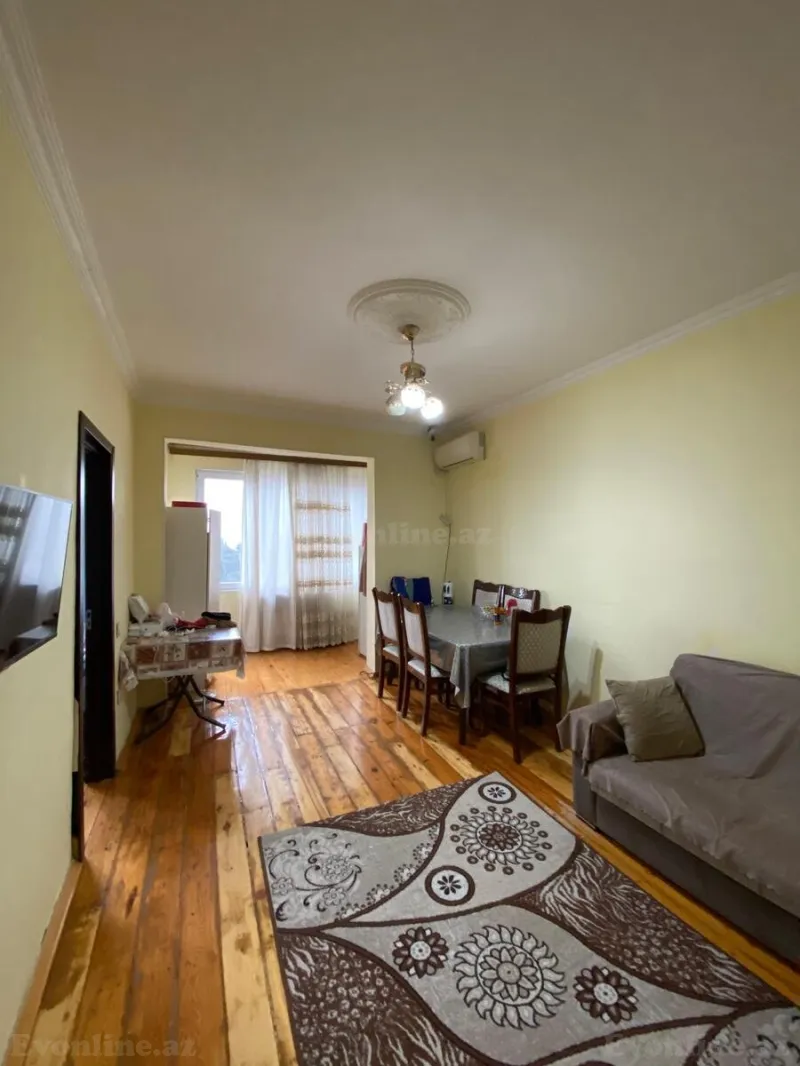 Satılır 2 otaqlı Mənzil Köhnə tikili 40 m² 7-ci mikrorayon - şəkil 2