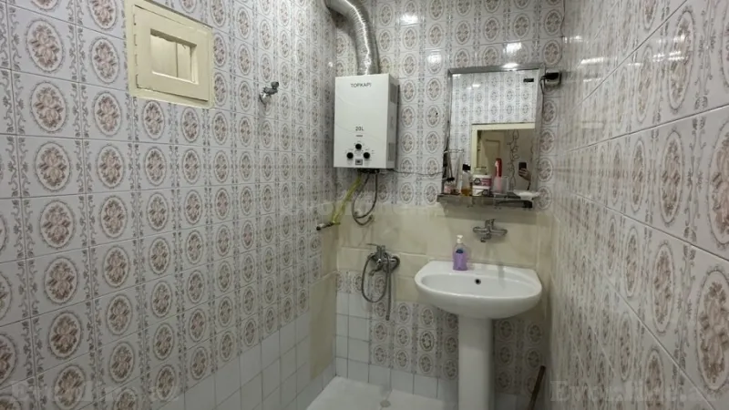 Satılır 2 otaqlı Mənzil Köhnə tikili 60 m² Əhmədli - şəkil 8