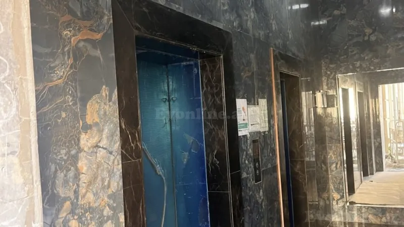 Satılır 3 otaqlı Mənzil Yeni tikili 138.4 m² Nərimanov r. - şəkil 2