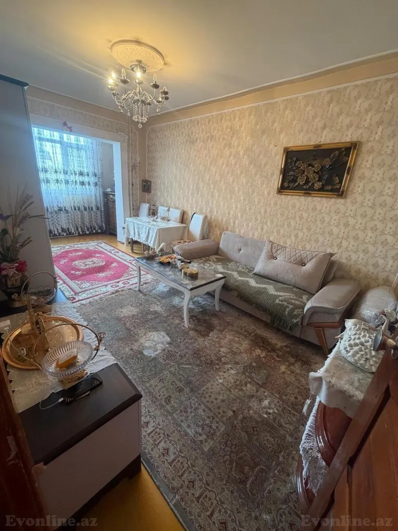 Satılır 2 otaqlı Mənzil Köhnə tikili 50 m² Azadlıq prospekti m.