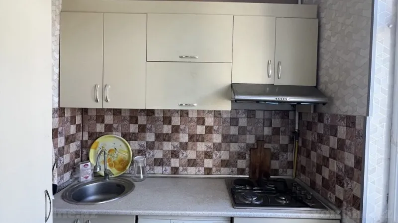 Satılır 2 otaqlı Mənzil Köhnə tikili 50 m² 3-cü mikrorayon - şəkil 4