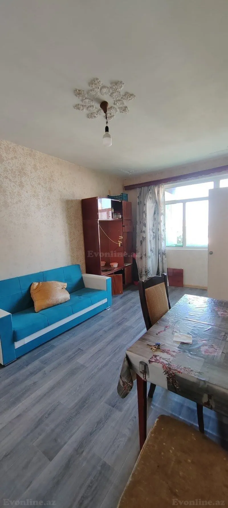 Kirayə verilir 2 otaqlı Mənzil Köhnə tikili 55 m² 4-cü mikrorayon
