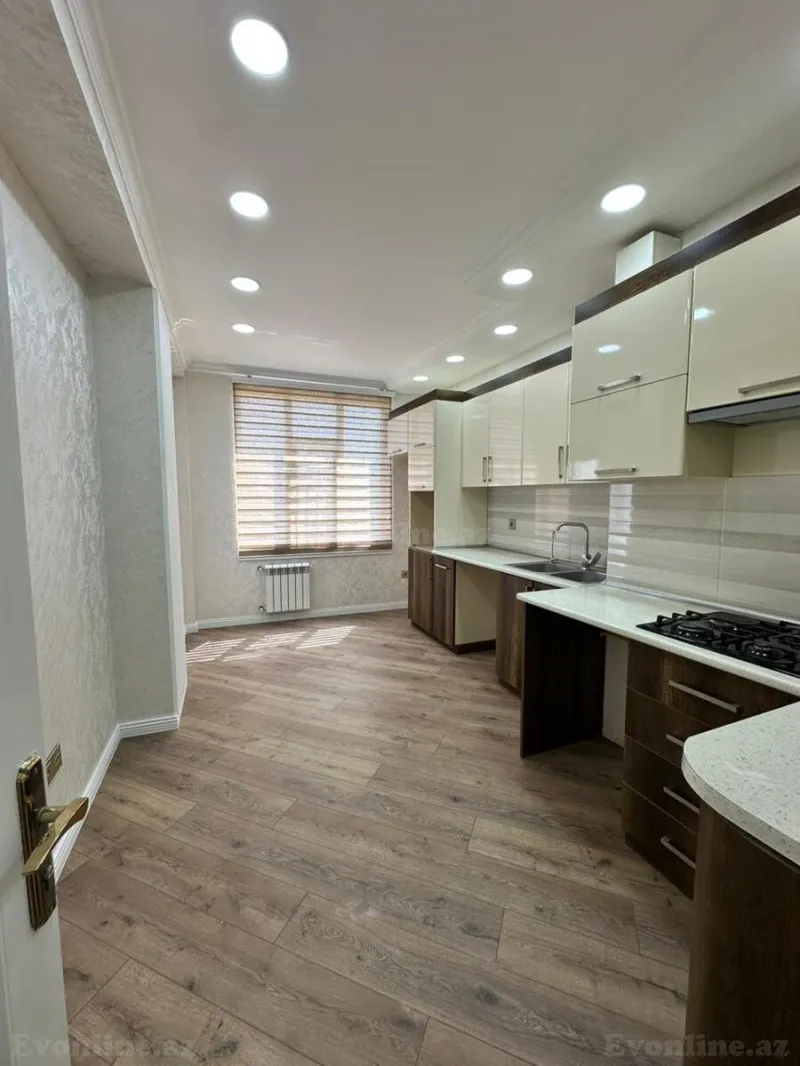Satılır 3 otaqlı Mənzil Yeni tikili 95 m² İnşaatçılar m.