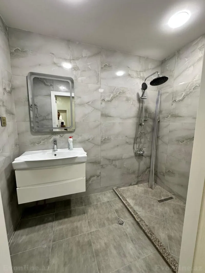 Satılır 3 otaqlı Mənzil Yeni tikili 95 m² İnşaatçılar m. - şəkil 6