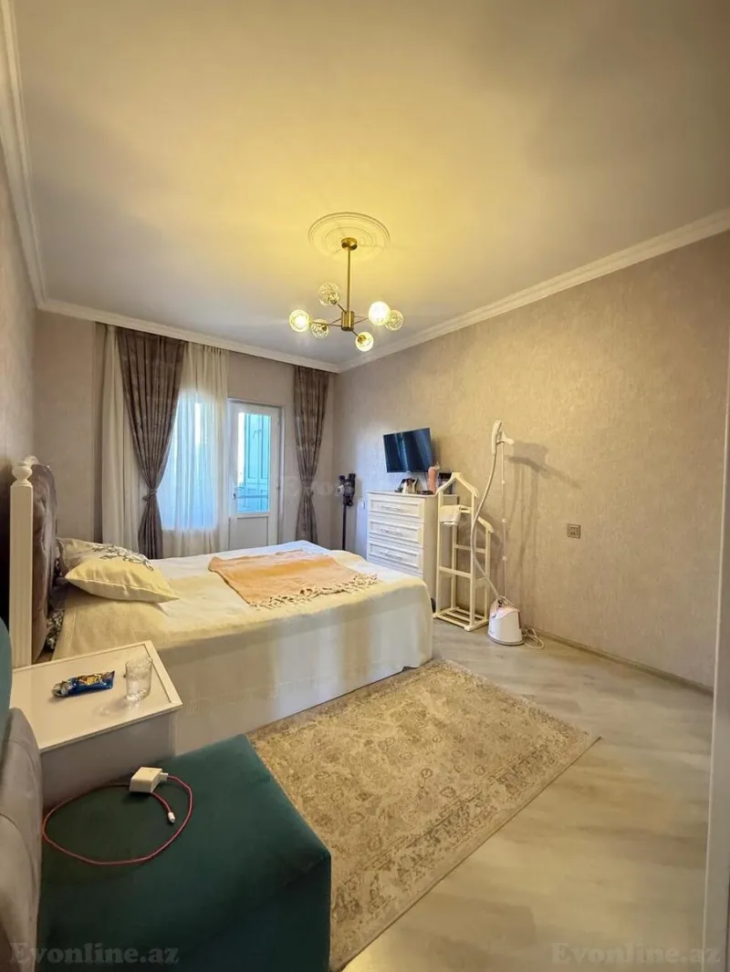 Satılır 4 otaqlı Mənzil Köhnə tikili 110 m² Yeni Yasamal - şəkil 5